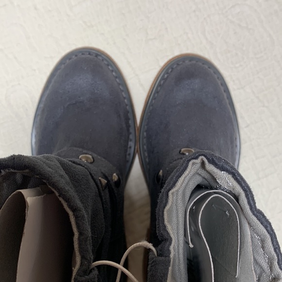 7US Faux Suede Boots by Old Navy - Picture 4 of 15